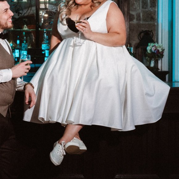 Satin V-Neck Tea Length Plus Size A-Line Dress DB STUDIO  9SDWG0970 - Picture 3 of 3